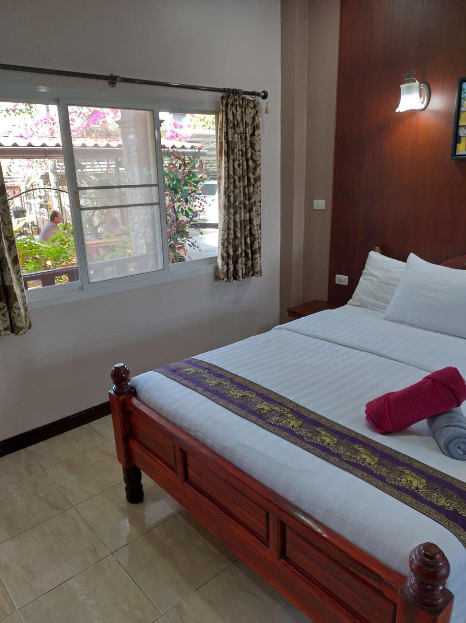 Mai Thai Guest House Khonken Kültér fotó